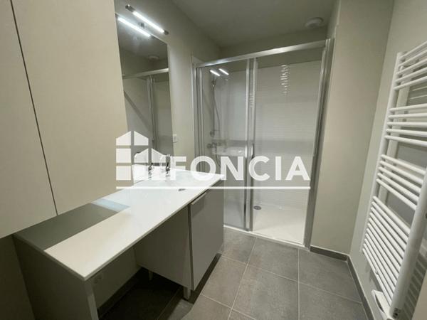 Location Appartement 2 pièces 45 m² - 2 BIS RUE DE FONTENELLE Rouen 76000