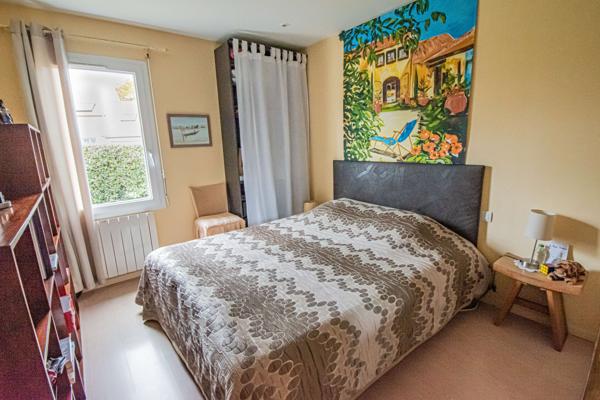 MAISON CONTEMPORAINE A LA BAULE