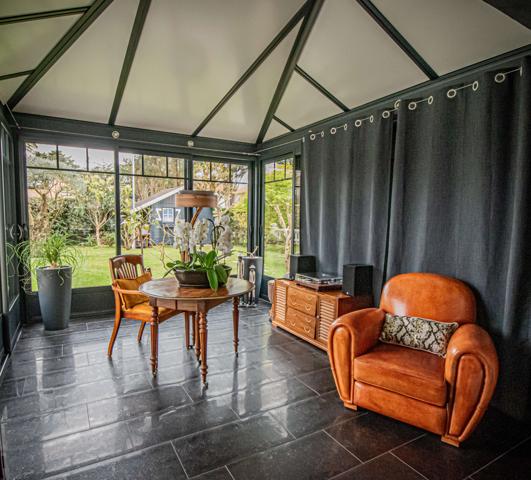 MAISON CONTEMPORAINE A LA BAULE