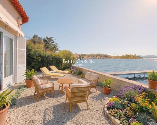 À vendre - Hyères - île de Porquerolles | Appartement avec jardin au bord de l'eau