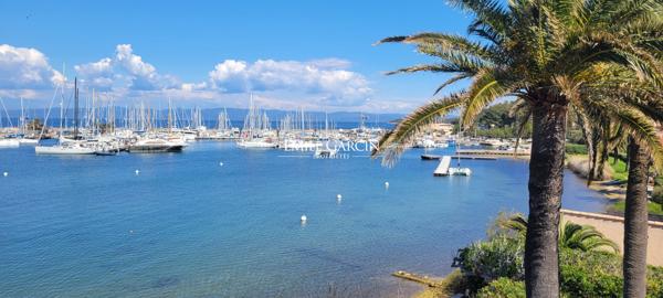 À vendre - Hyères - île de Porquerolles | Appartement avec jardin au bord de l'eau