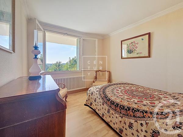 Maison à vendre  5 pièces - 129,80 m2 LE PLESSIS ROBINSON - 92