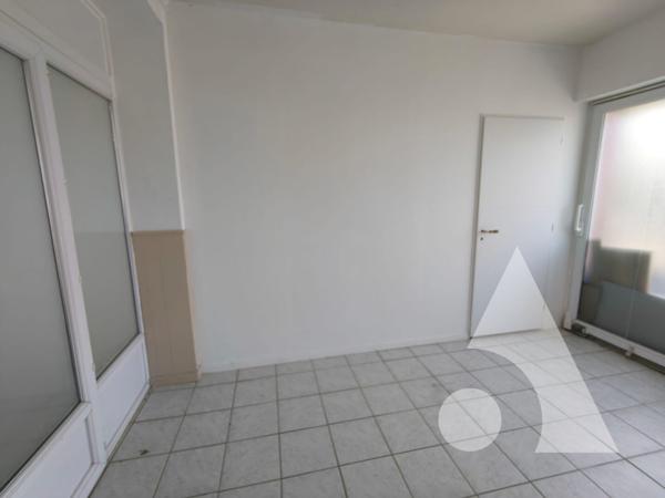 Local d'activité 3 pièces 50 m2