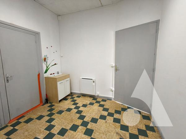Local d'activité 3 pièces 50 m2