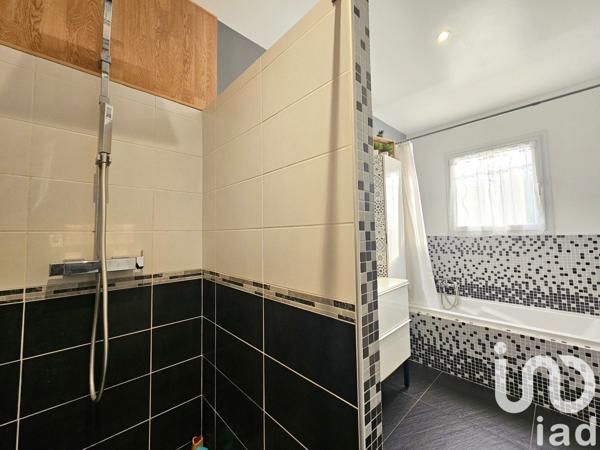 Maison 4 pièces de 100 m² à Pia (66380)