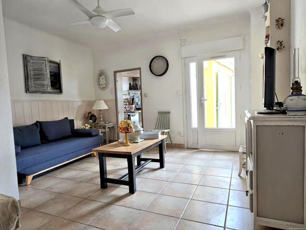 Maison avec appartement indépendant, garage et terrasses, vue Alpilles