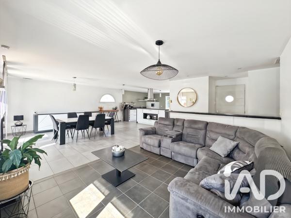 Maison à vendre 5 pièces 117 m² Andrézieux-Bouthéon
