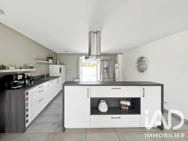 Maison à vendre 5 pièces 117 m² Andrézieux-Bouthéon