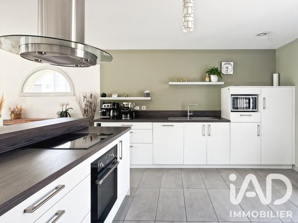 Maison à vendre 5 pièces 117 m² Andrézieux-Bouthéon