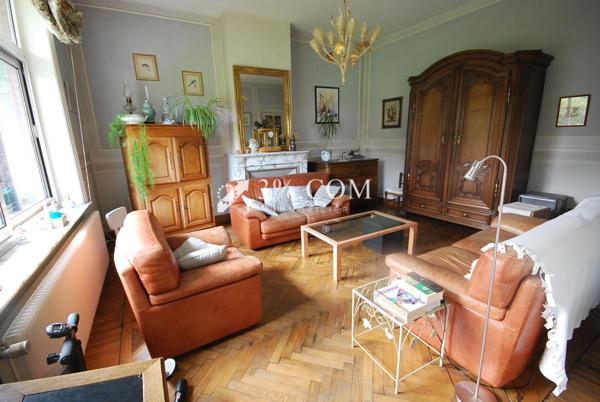 Maison 249 m2 6 chambres Double garage possible comines (59560)