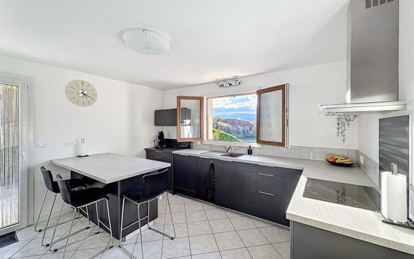 Maison à vendre    4 pièces • 105 m2 Clarafond-Arcine