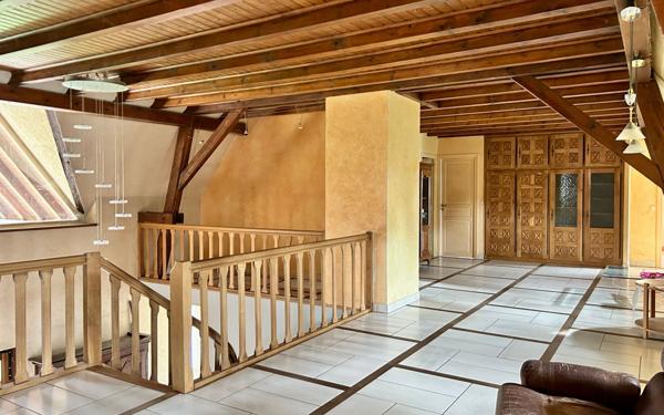 Maison à vendre    11 pièces •  Wattwiller