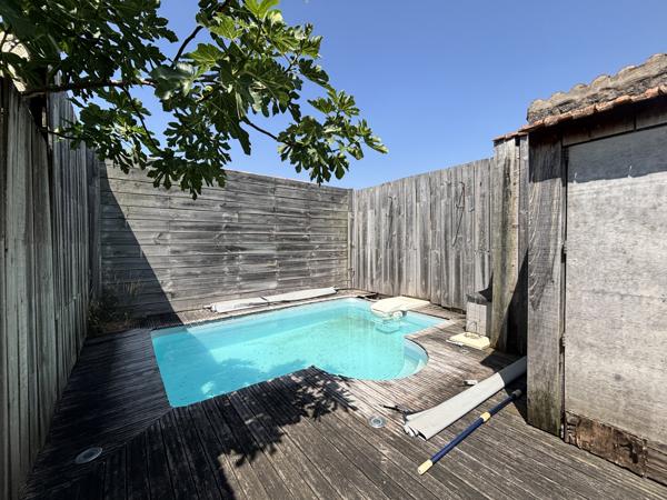 Maison
                                                                                                                                                                                                                                                                                                                        3 pièce(s)                                                                                                                                                                                                          2 chambre(s)                                                                                                                                                                                                          76.65  m²