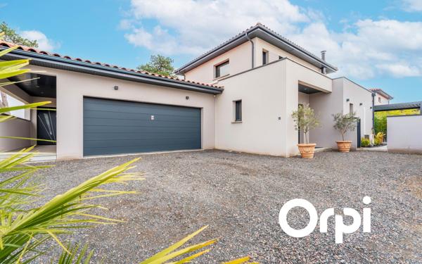 Maison à vendre    7 pièces • 193 m2 Lentilly