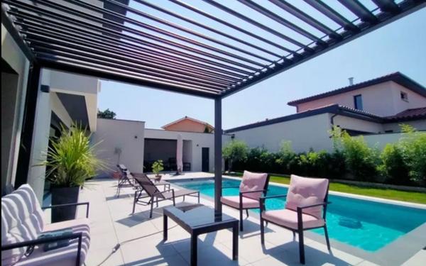 Maison à vendre    7 pièces • 193 m2 Lentilly