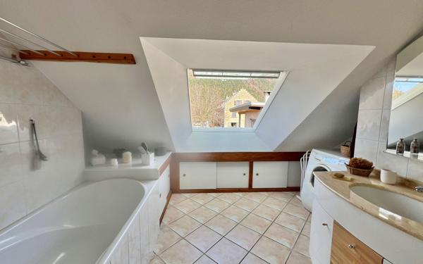 Appartement à vendre    3 pièces • 46,86 m2 Villard-de-Lans