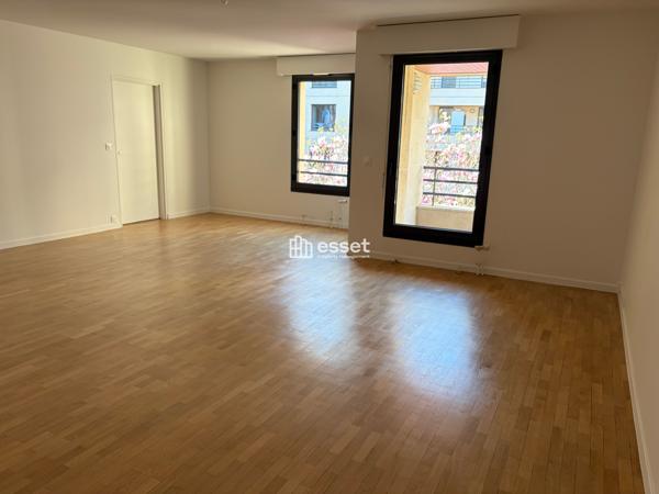Location Appartement 3 pièces 113 m² - Levallois-perret 92300