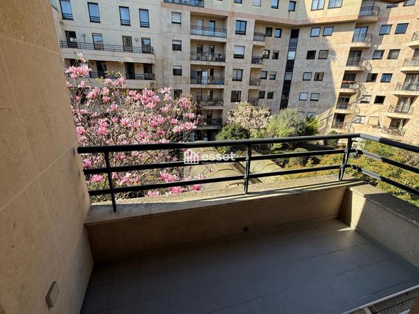 Location Appartement 3 pièces 113 m² - Levallois-perret 92300