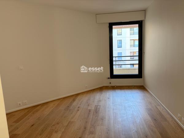 Location Appartement 3 pièces 113 m² - Levallois-perret 92300