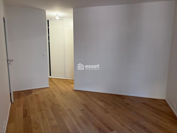 Location Appartement 3 pièces 113 m² - Levallois-perret 92300