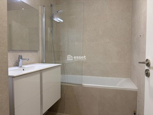 Location Appartement 3 pièces 113 m² - Levallois-perret 92300