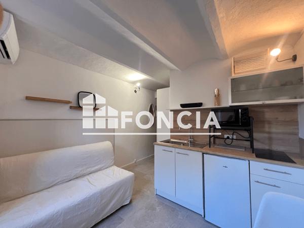 Location Studio meublé 12.48 m² - 16 RUE LEON NOEL Cannes 06400