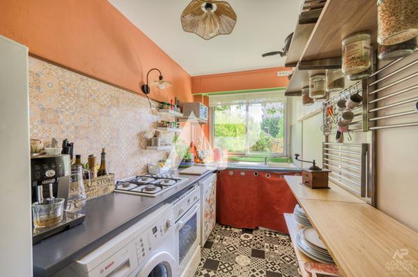 Appartement Rueil Malmaison 2 pièce(s) 52.10 m2 270 000 € **  - Référence  19577