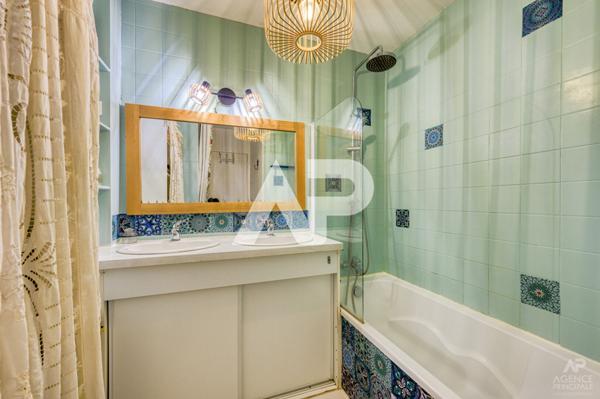 Appartement Rueil Malmaison 2 pièce(s) 52.10 m2 270 000 € **  - Référence  19577