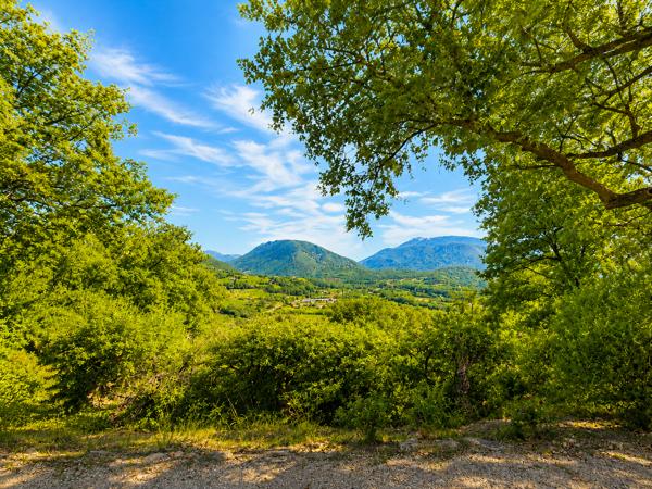 FAUCON – EXCLUSIVITÉ – UN LIEU À PART, ENTRE NATURE ET PANORAMA