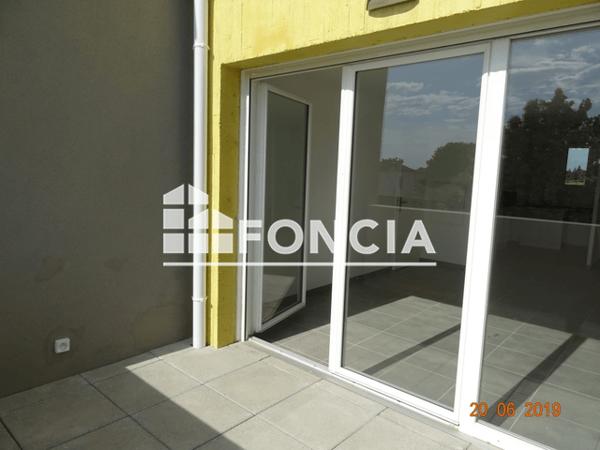 Location Appartement 3 pièces 60.02 m² - 2 RUE DE LA FLEOLE DES PRES Istres 13800