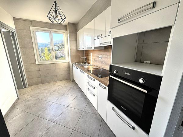 À louer : Appartement spacieux de 4 pièces à Lucciana !