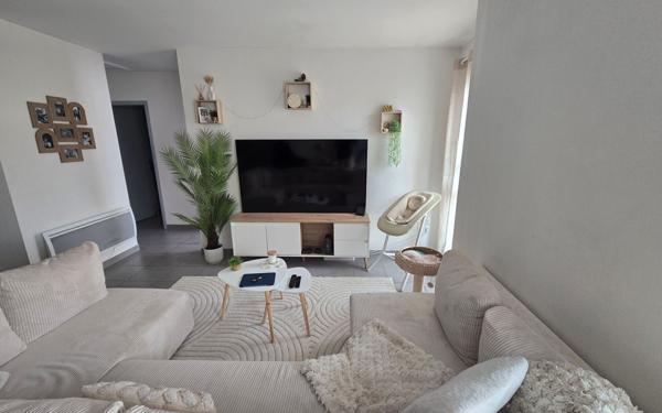 Immeuble à vendre    13 pièces • 245 m2 Sallèles-d'Aude