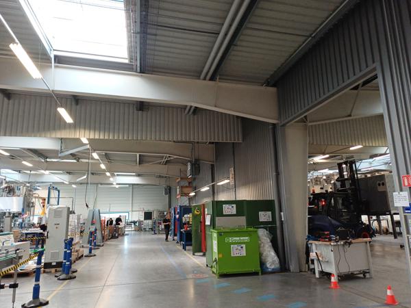 Local D’activité 8186m² – Beaucouze