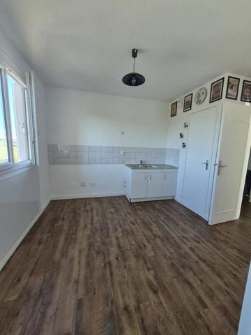 ROUEN APPARTEMENT F2 AVEC PARKING EN SOUS SOL