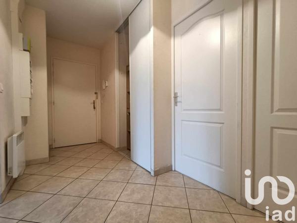 Appartement 3 pièces de 64 m² à Étampes (91150)