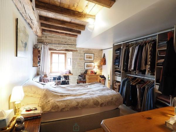 Grande demeure 17ème siècle 9 chambres avec jardin bucolique abrité des regards
