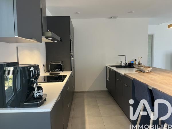 Maison à vendre 4 pièces 95 m² Saint-Laurent-du-Pont