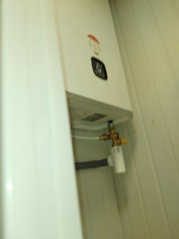 T1 BIS REZ DE CHAUSSEE BOURG DE CORON