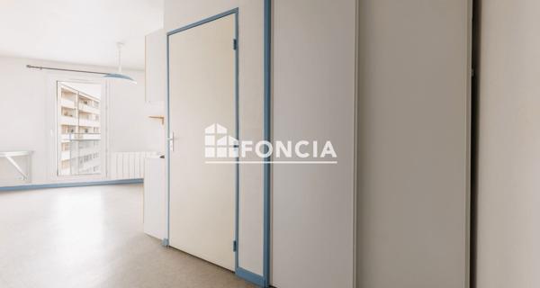 À vendre Studio 21 m² - Clermont-ferrand 63000