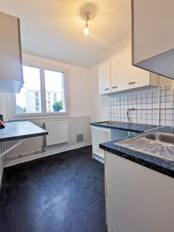 A LOUER T3 58m² + PARKING + CAVE - TAVERNY