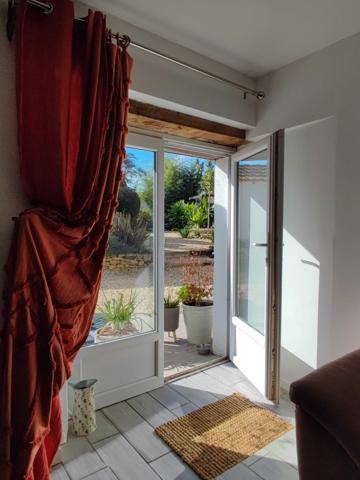 MAISON LUMINEUSE - AVEC PARC -