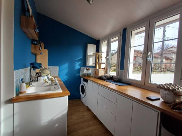 MAISON LUMINEUSE - AVEC PARC -