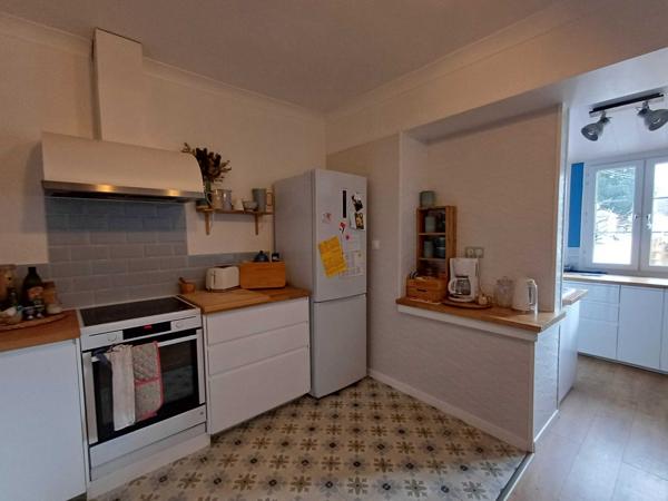 MAISON LUMINEUSE - AVEC PARC -