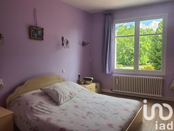 Maison 6 pièces de 185 m² à Courcelles (17400)