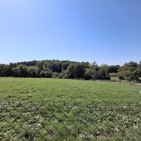 MAISON EN PIERRES A LA CAMPAGNE AVEC GRANGE ATTENANTE
