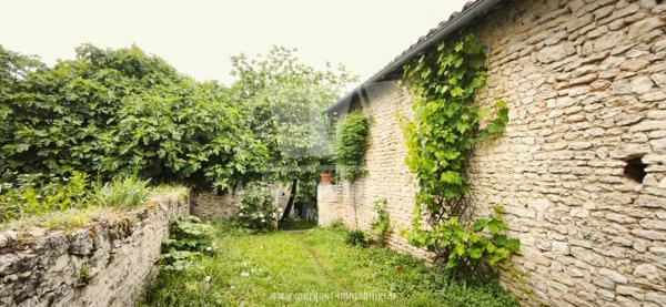 MAISON DE CARACTERE 210 m² AVEC GRANGE, ATELIER ET TERRAIN DE 2 814 m²