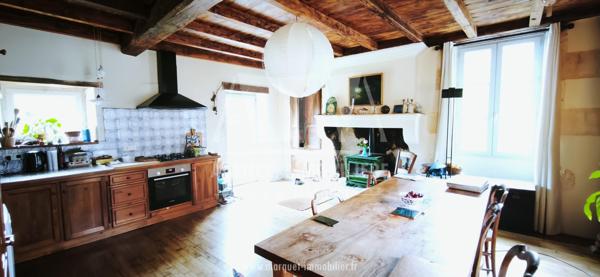 MAISON DE CARACTERE 210 m² AVEC GRANGE, ATELIER ET TERRAIN DE 2 814 m²