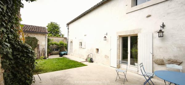 MAISON DE CARACTERE 210 m² AVEC GRANGE, ATELIER ET TERRAIN DE 2 814 m²