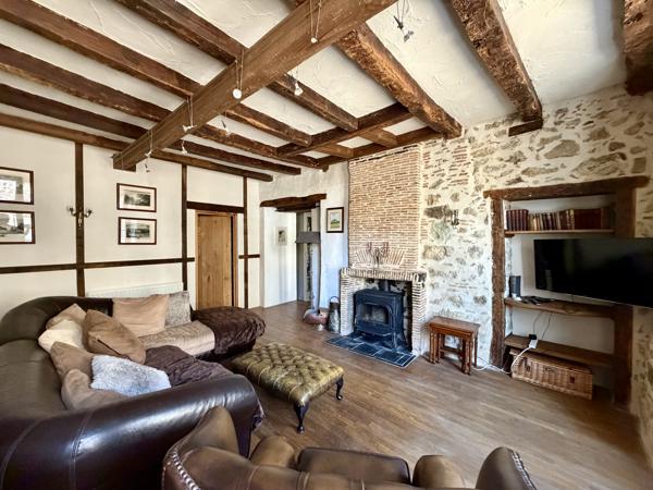 Maison à vendre à Rochechouart (87600) - Haute-Vienne