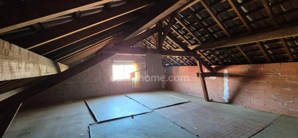 CHATENOIS-LES-FORGES (90700) – MAISON 177 m² – 3 CHAMBRES / POSSIBILITÉ 6 (60 m² COMBLES AMENAGEABLES) – 2 GARAGES – POTENTIEL LOGEMENT INDEPENDANT DE 60 m²